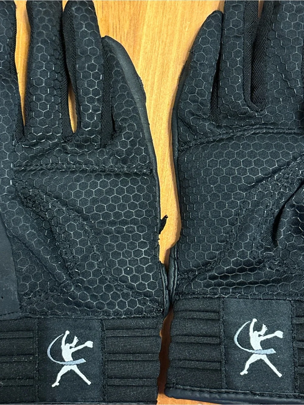 Mizuno Women's Jennie Finch Softball Batting Gloves, size Small